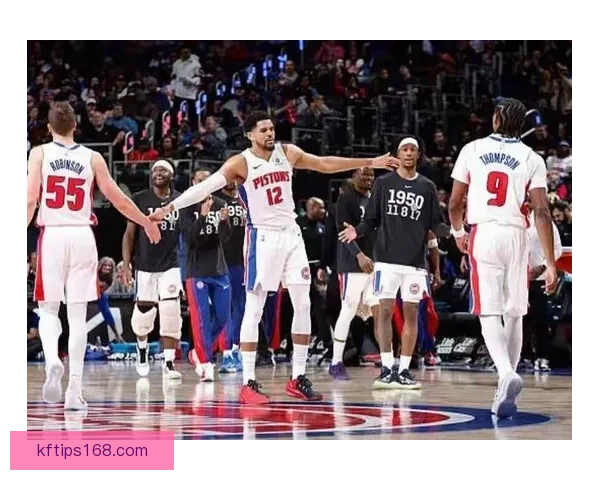 杜伦带伤出战助活塞锁定东部第一 奥汤称他应入选NBA最佳阵容